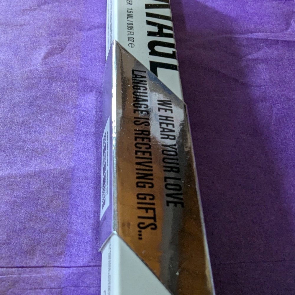 IL MAKIAGE Black Card Waterproof Liquid Eyeliner Black - Picture 3 of 3